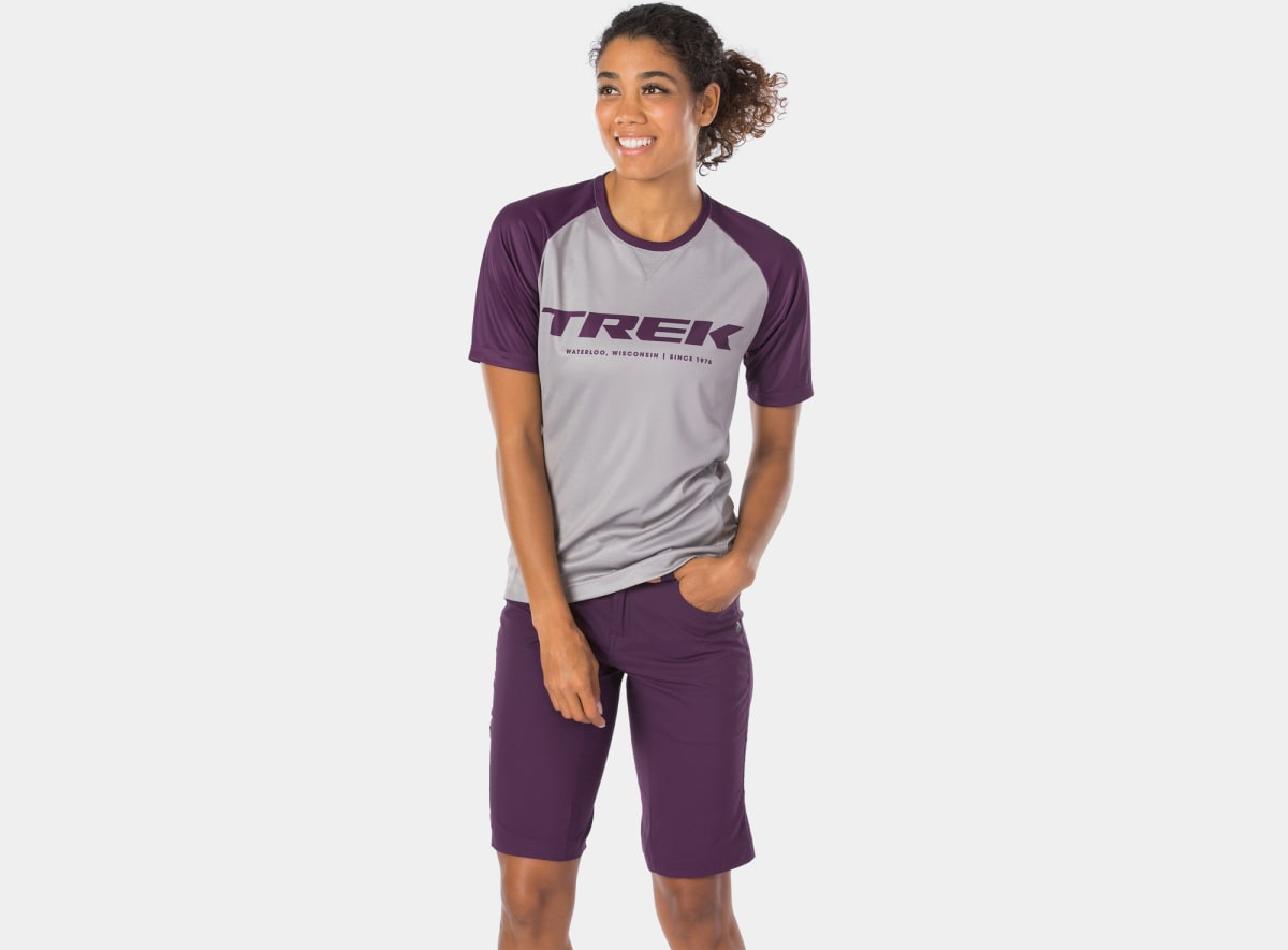 Bontrager 2020 Rhythm Womens Mountain Shorts in Mulberry LARGE Mulberry